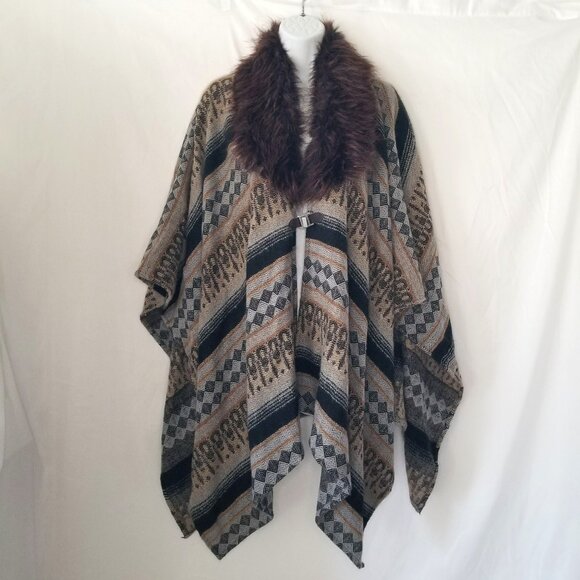 Collection Eighteen Women Poncho Faux Fur Neckline Stripes Aztec Shawl Brown Tan - Picture 1 of 16